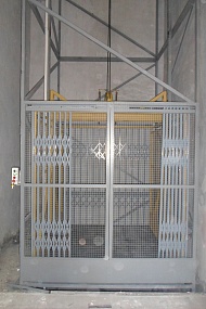 Грузовой подъемник внутри здания Modullift — изготовление грузового подъемника на заказ : фото 3